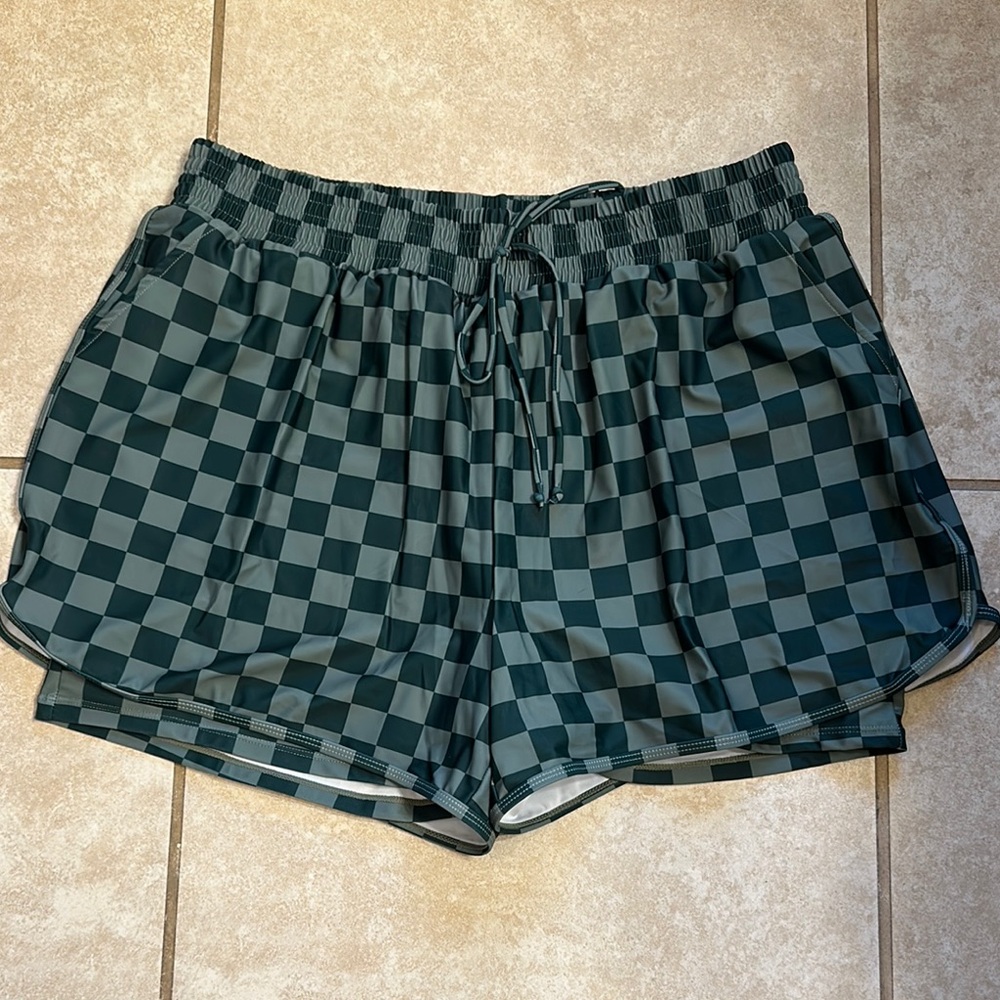 Meet Curve Green Checkered Women's Swim Shorts